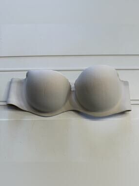 Victorias Secret Sz 34B Angels Secret Embrace White Convertible Strapless Bra